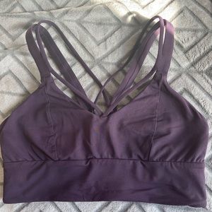 Lululemon sports bra
